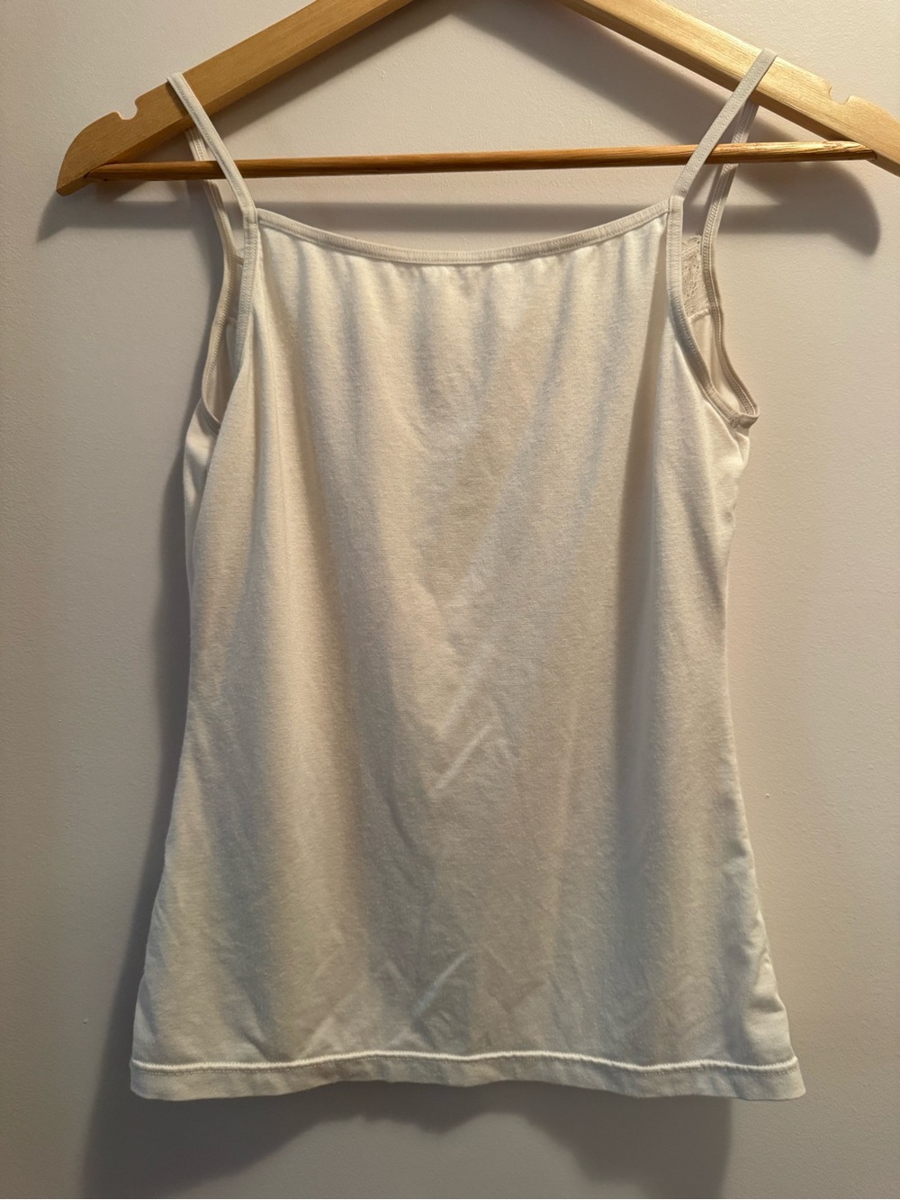 UNIQLO Heattech Lace Trim Cami Tank Top White Slinky Spaghetti Strap Layering - Picture 2 of 4